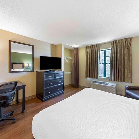 Extended Stay America Select Suites Tampa Airport Memorial Hwy Esterno foto