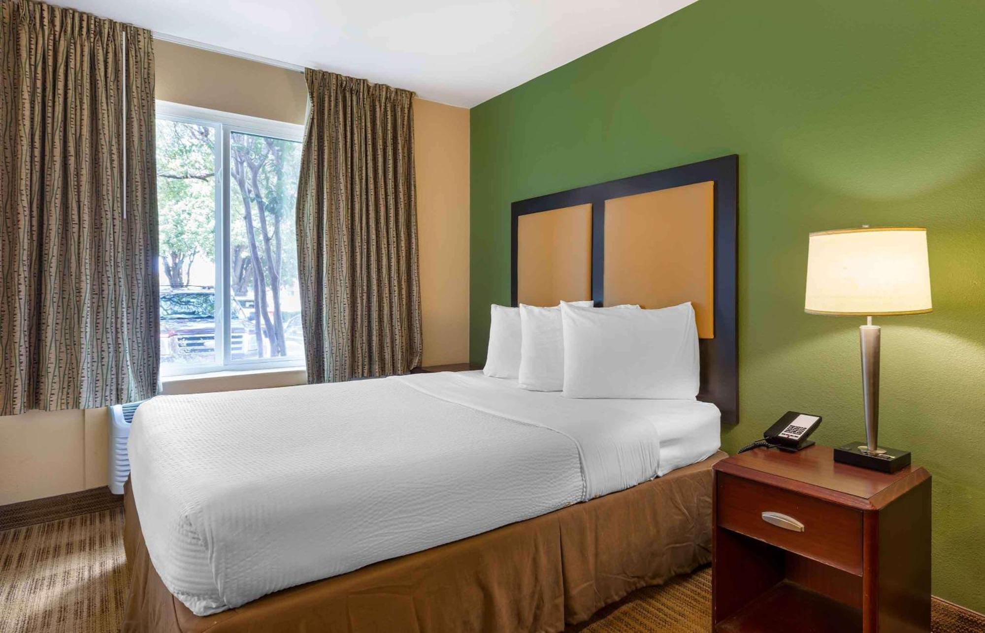Extended Stay America Select Suites Tampa Airport Memorial Hwy Esterno foto