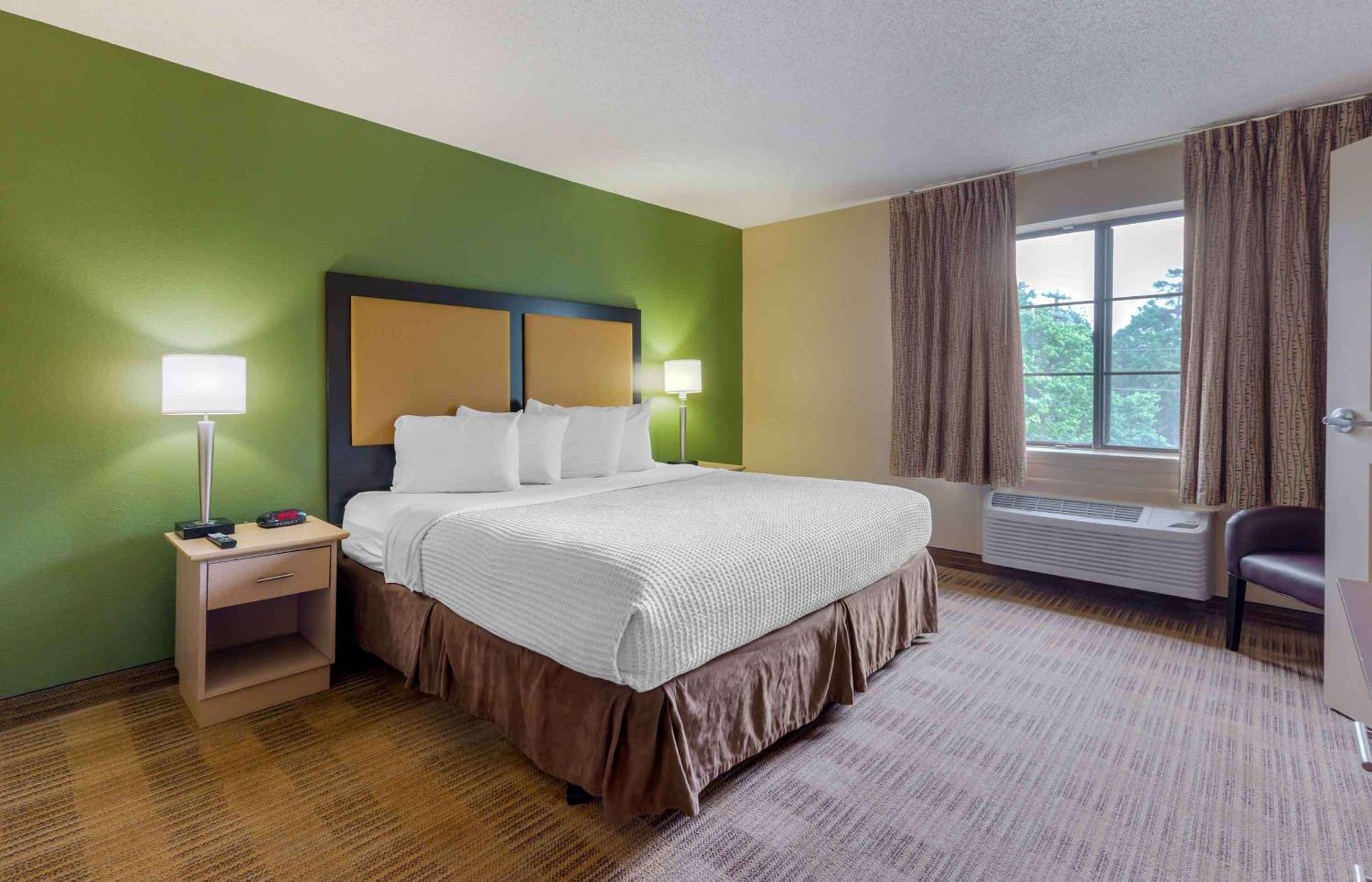 Extended Stay America Select Suites Tampa Airport Memorial Hwy Esterno foto