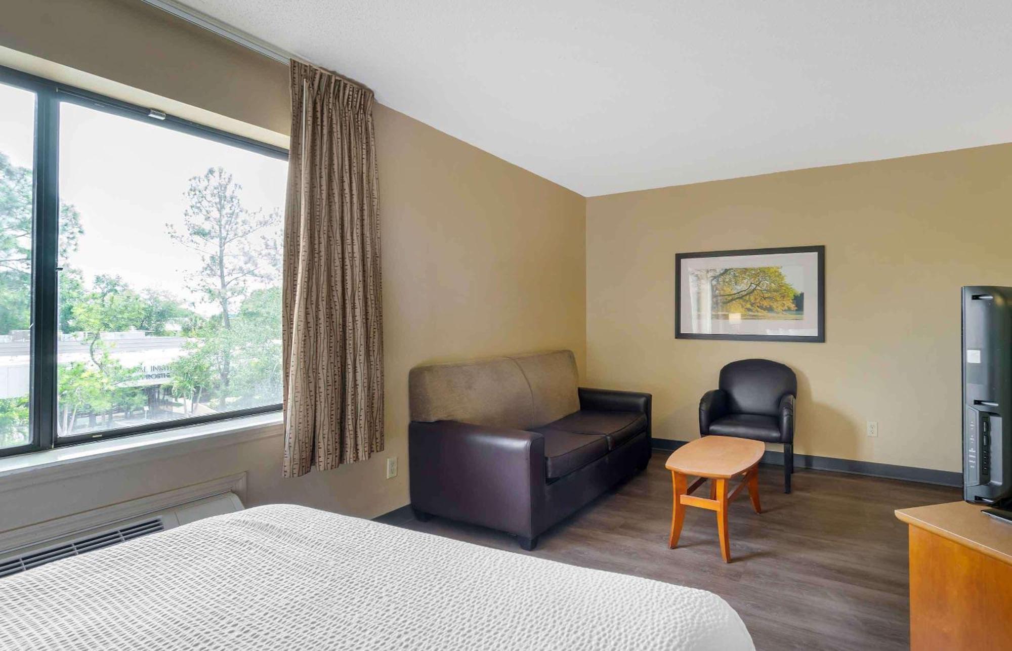 Extended Stay America Select Suites Tampa Airport Memorial Hwy Esterno foto